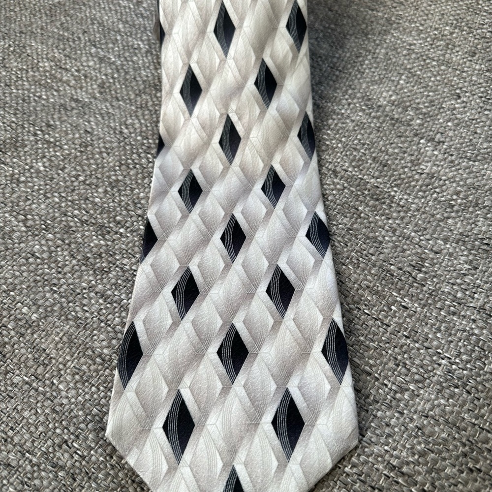 Pierre Cardin 100% Silk men’s Tie